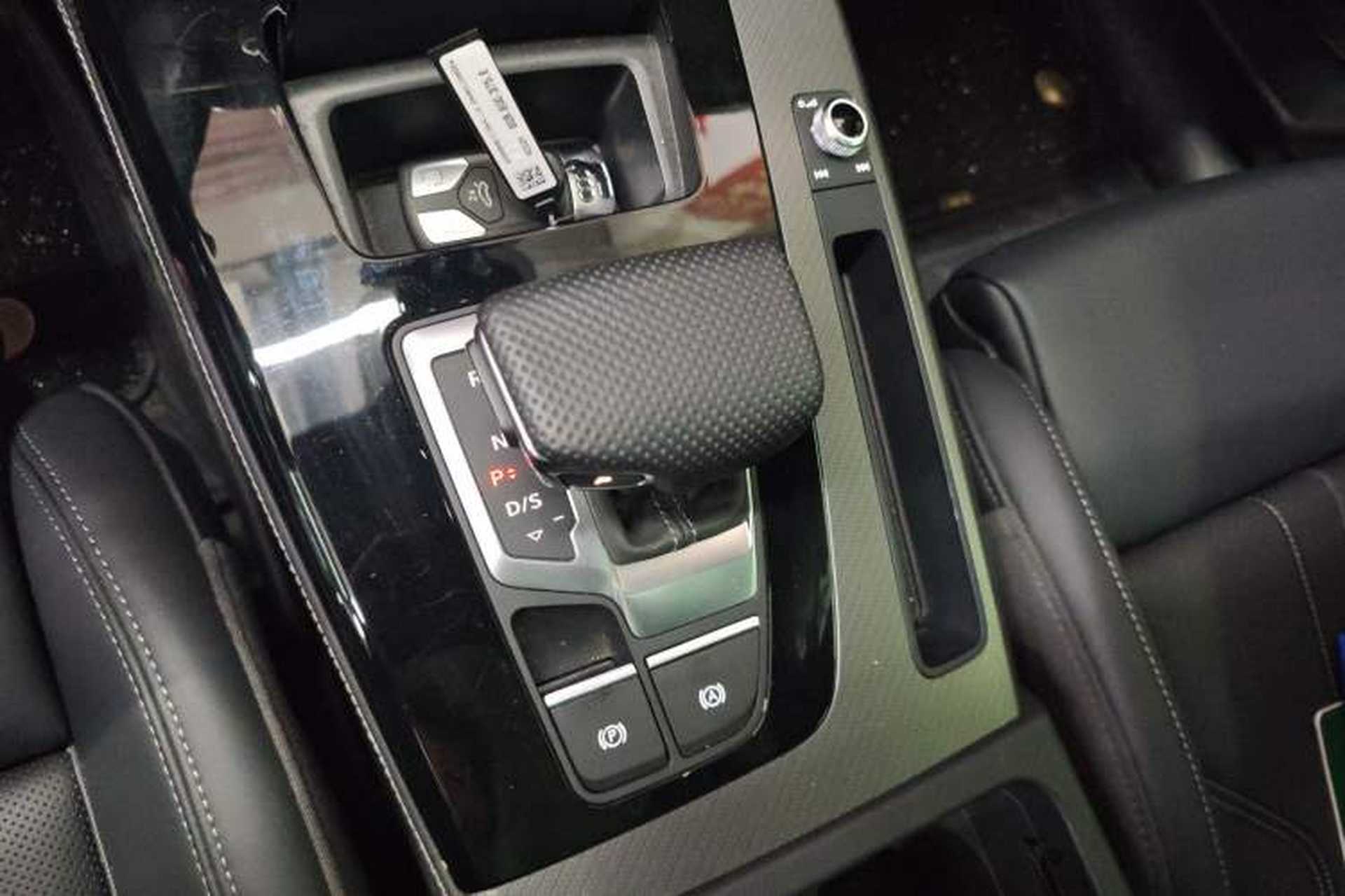 Used Audi Q5L 2025 40 TFSI Luxury Dynamic Edition Gear Lever