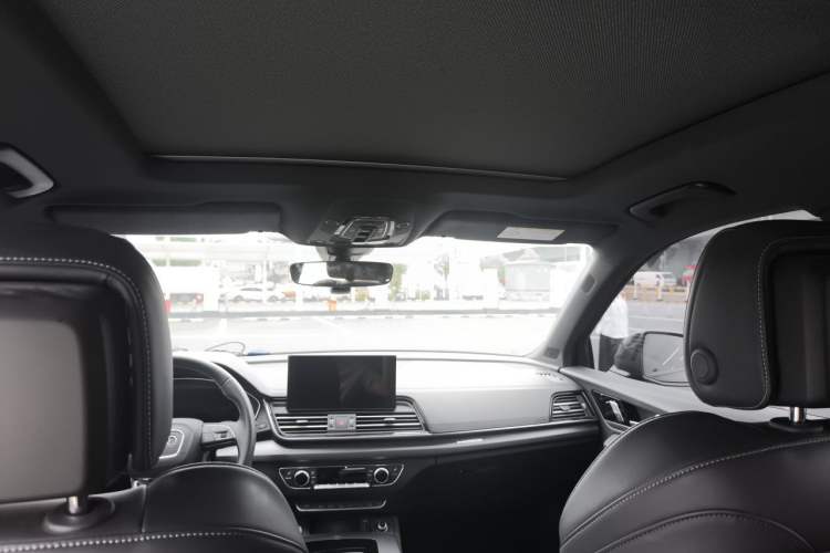 Used Audi Q5L 2025 45 TFSI Luxury Dynamic Edition Headliner
