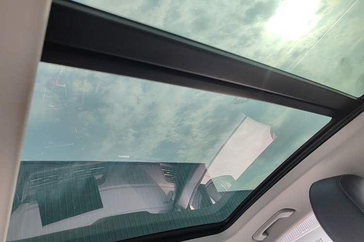 Used Audi Q5L 2025 40 TFSI Fashionable and Dynamic Edition Headliner