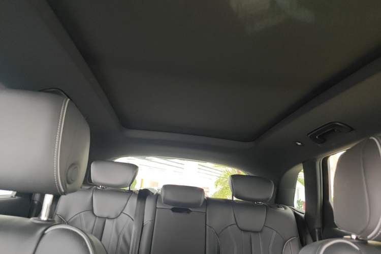 Used Audi Q5L 2025 45 TFSI Prestige Dynamic Edition Headliner
