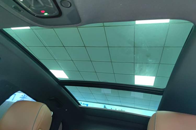 Used Audi Q5L 2025 45 TFSI Luxury Dynamic Edition Headliner