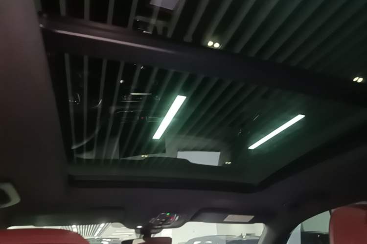 Used Audi Q5L 2025 quattro 45th Anniversary Edition 40 TFSI Luxury Dynamic Model Headliner