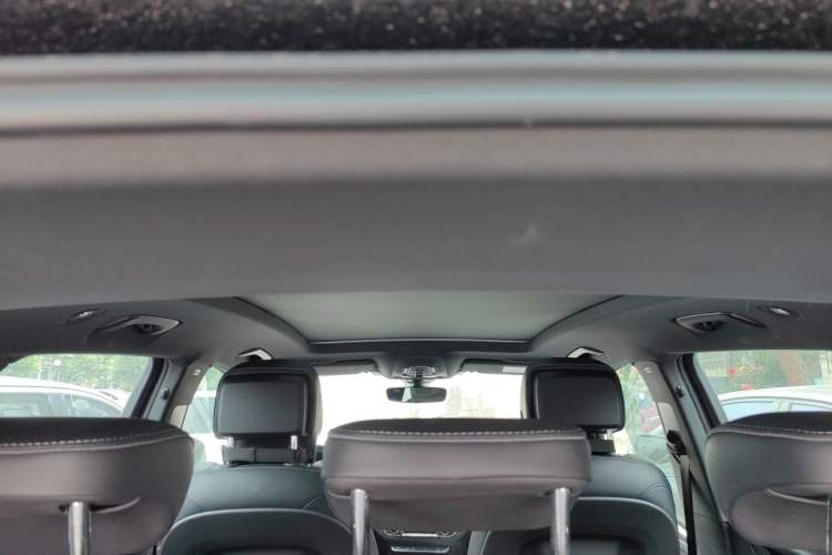 Used Audi Q5L 2025 40 TFSI Luxury Dynamic Edition Headliner