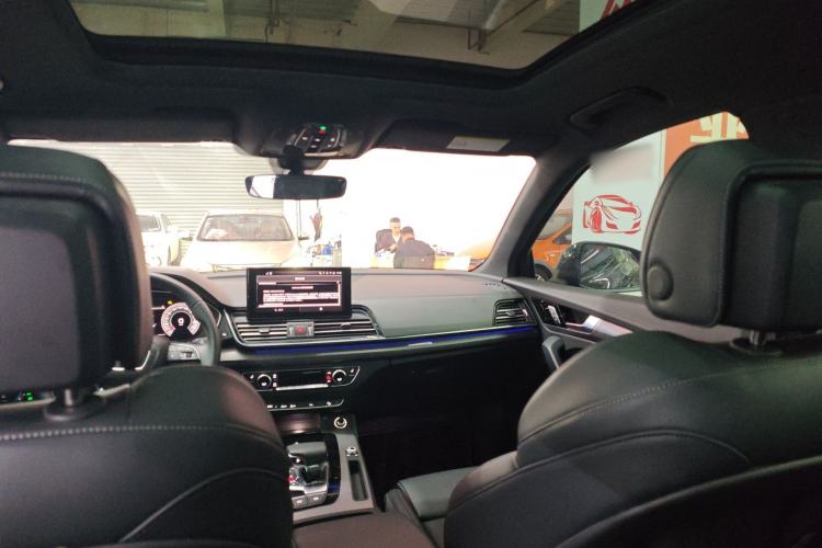 Used Audi Q5L 2025 40 TFSI Luxury Dynamic Edition Headliner
