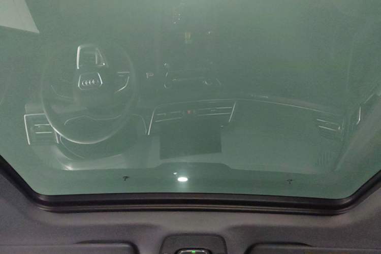 Used Audi Q5L 2025 40 TFSI Luxury Dynamic Edition Headliner