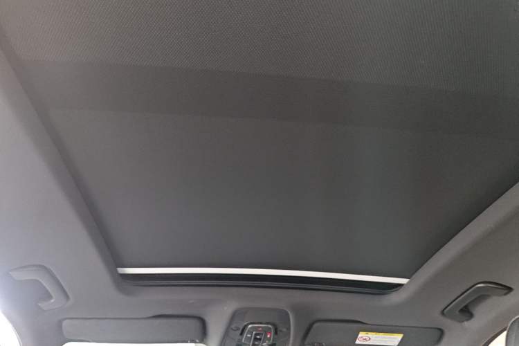 Used Audi Q5L 2025 quattro 45th Anniversary Edition 40 TFSI Luxury Dynamic Model Headliner