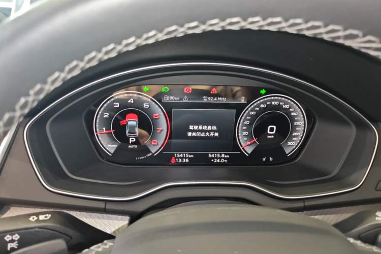 Used Audi Q5L 2025 quattro 45th Anniversary Edition 40 TFSI Luxury Dynamic Model Instrument Cluster
