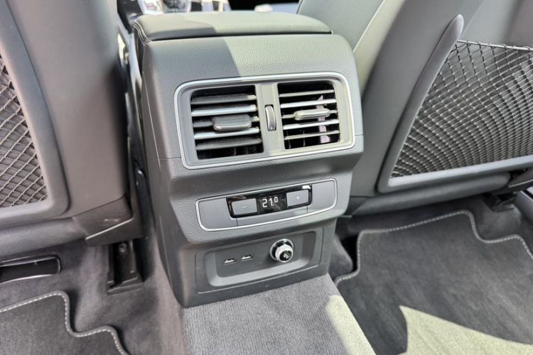 Used Audi Q5L 2025 quattro 45th Anniversary Edition 45 TFSI Luxury Dynamic Model Interior 10