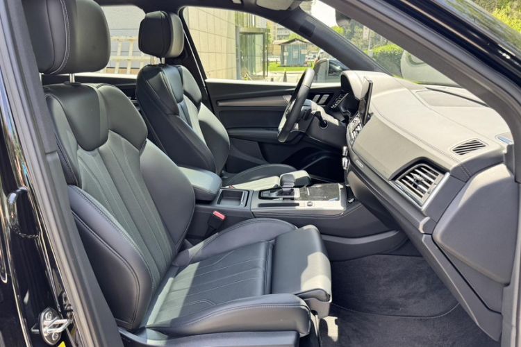 Used Audi Q5L 2025 quattro 45th Anniversary Edition 45 TFSI Luxury Dynamic Model Interior 11