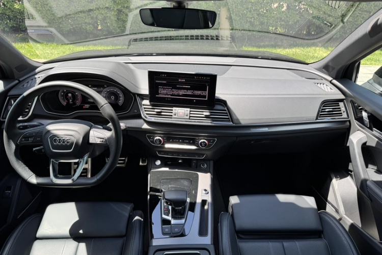 Used Audi Q5L 2025 quattro 45th Anniversary Edition 45 TFSI Luxury Dynamic Model Interior 2