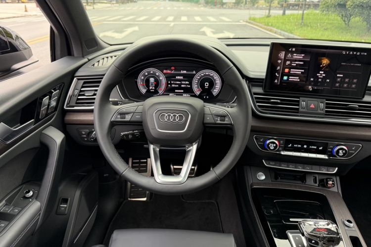 Used Audi Q5L 2025 45 TFSI Prestige Dynamic Edition Interior 2