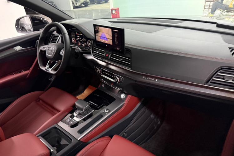 Used Audi Q5L 2025 quattro 45th Anniversary Edition 40 TFSI Luxury Dynamic Model Interior 3