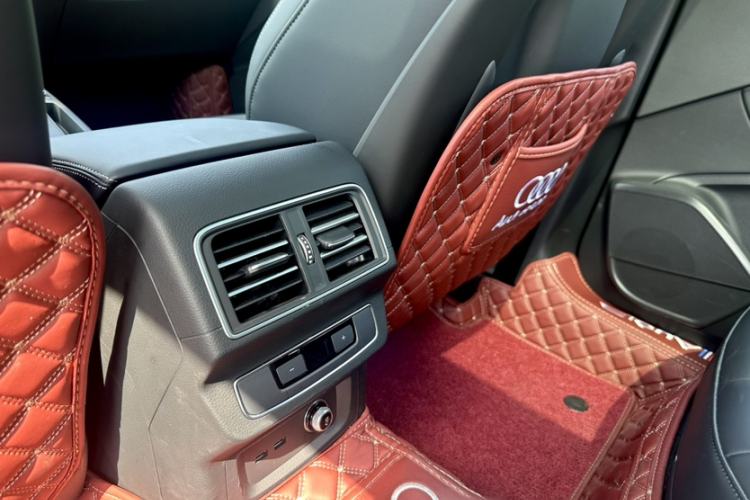 Used Audi Q5L 2025 40 TFSI Luxury Dynamic Edition Interior 3