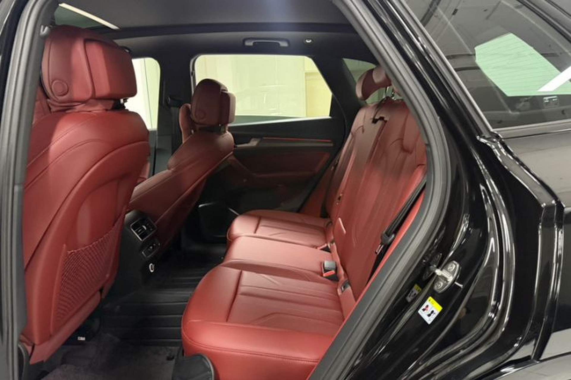 Used Audi Q5L 2025 quattro 45th Anniversary Edition 40 TFSI Luxury Dynamic Model Interior 9
