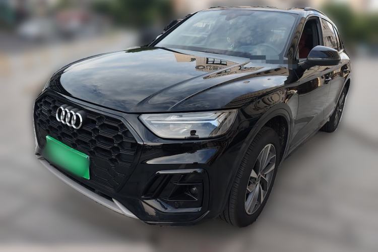 Used Audi Q5L 2025 quattro 45th Anniversary Edition 40 TFSI Luxury Dynamic Model Guazi used car, China used car export, Used car for sale, Used cars, Cheapest cars for sale