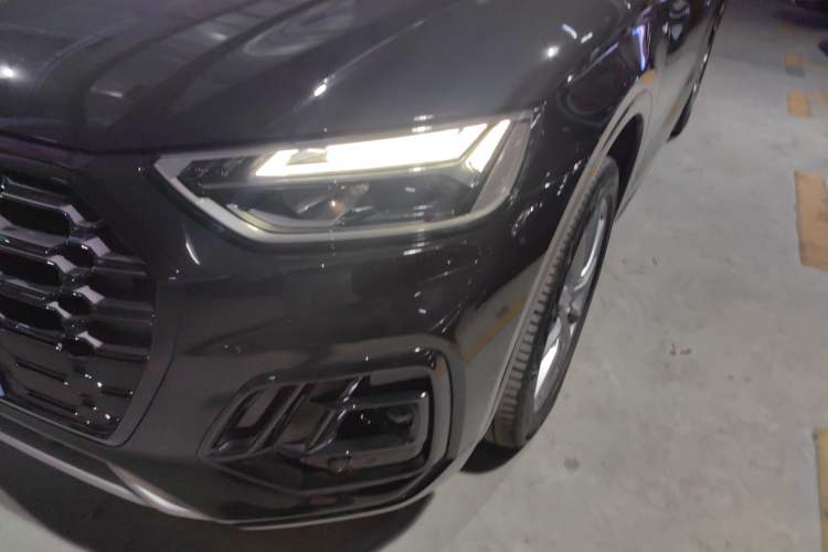 Used Audi Q5L 2025 quattro 45th Anniversary Edition 40 TFSI Luxury Dynamic Model Left Front Headlight