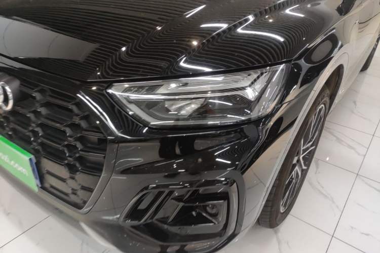 Used Audi Q5L 2025 quattro 45th Anniversary Edition 45 TFSI Luxury Dynamic Model Left Front Headlight