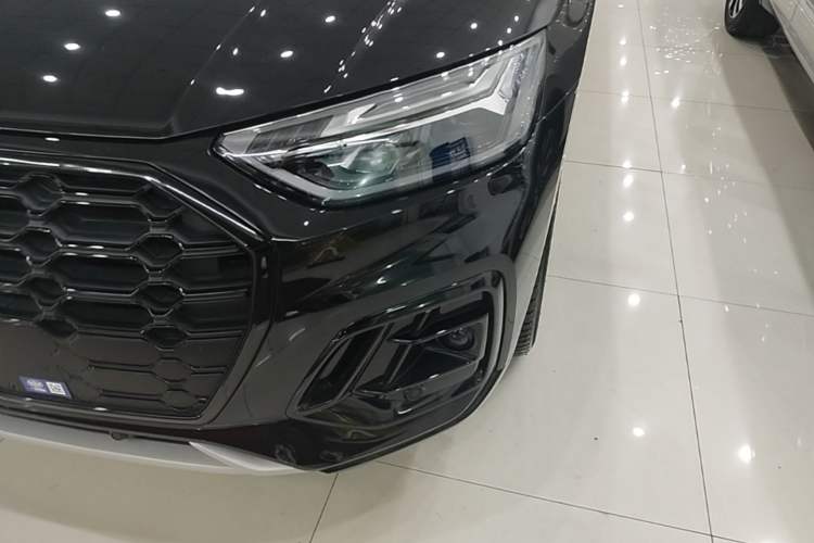 Used Audi Q5L 2025 40 TFSI Luxury Dynamic Edition Left Front Headlight
