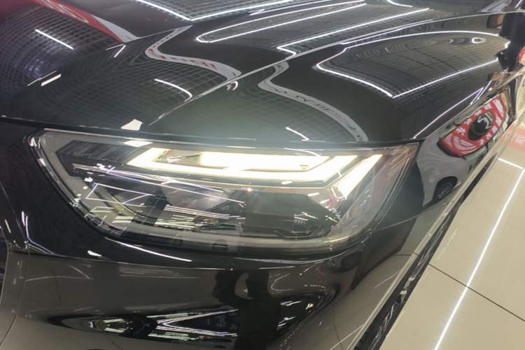 Used Audi Q5L 2025 40 TFSI Luxury Dynamic Edition Left Front Headlight