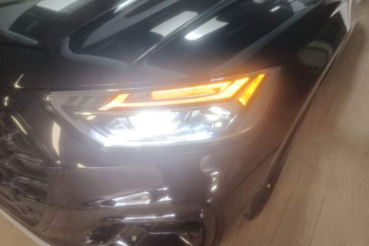 Used Audi Q5L 2025 quattro 45th Anniversary Edition 40 TFSI Luxury Dynamic Model Left Front Headlight