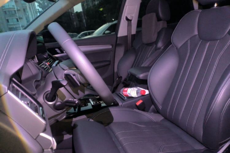 Used Audi Q5L 2025 40 TFSI Fashionable and Dynamic Edition Left Front Seat