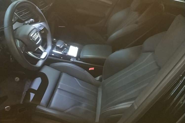 Used Audi Q5L 2025 45 TFSI Luxury Dynamic Edition Left Front Seat