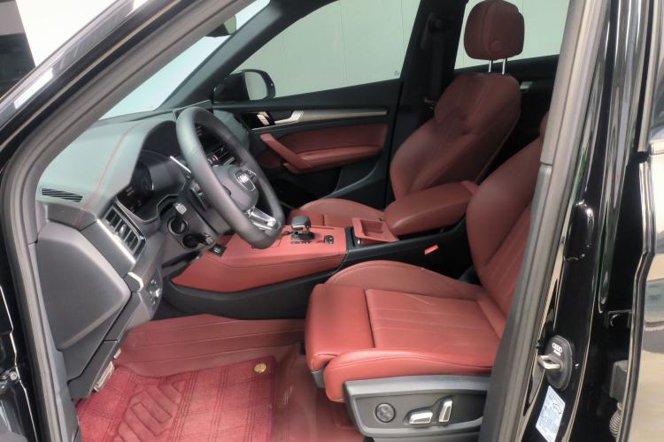 Used Audi Q5L 2025 quattro 45th Anniversary Edition 40 TFSI Luxury Dynamic Model Left Front Seat