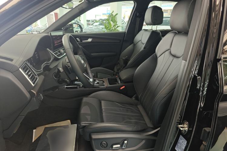Used Audi Q5L 2025 45 TFSI Prestige Dynamic Edition Left Front Seat