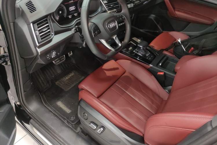 Used Audi Q5L 2025 quattro 45th Anniversary Edition 45 TFSI Luxury Dynamic Model Left Front Seat