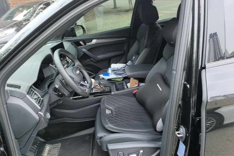 Used Audi Q5L 2025 quattro 45th Anniversary Edition 45 TFSI Luxury Dynamic Model Left Front Seat