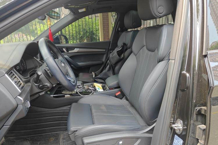 Used Audi Q5L 2025 40 TFSI Luxury Dynamic Edition Left Front Seat