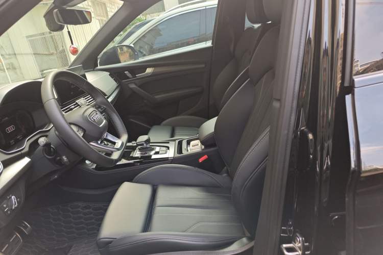 Used Audi Q5L 2025 40 TFSI Luxury Dynamic Edition Left Front Seat
