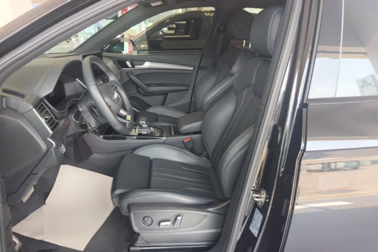 Used Audi Q5L 2025 40 TFSI Luxury Dynamic Edition Left Front Seat