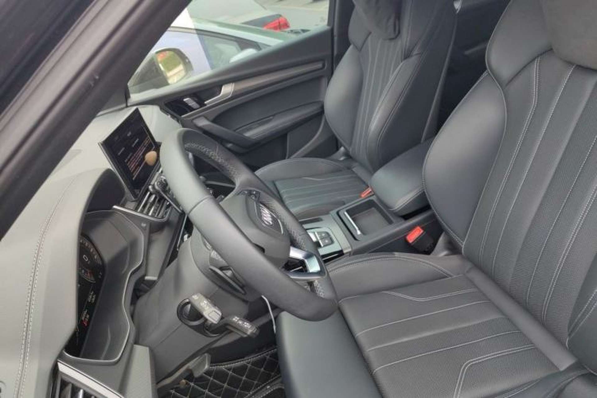 Used Audi Q5L 2025 40 TFSI Luxury Dynamic Edition Left Front Seat