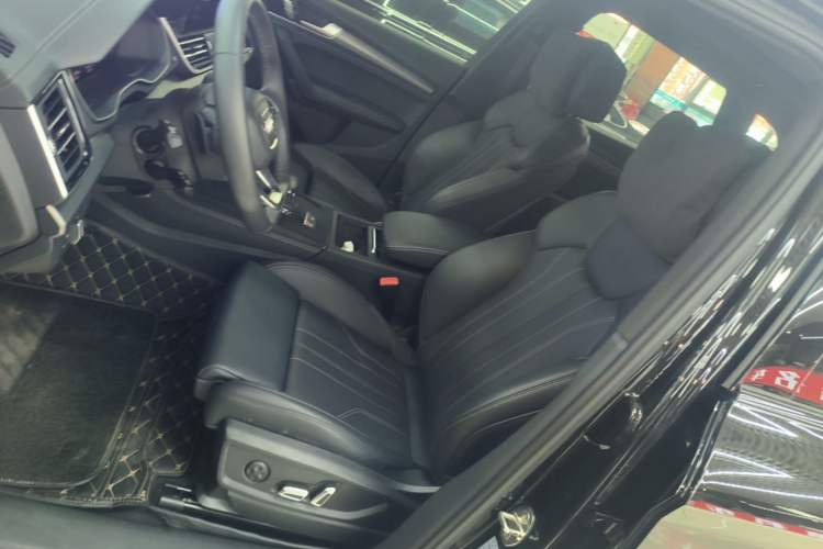 Used Audi Q5L 2025 40 TFSI Luxury Dynamic Edition Left Front Seat