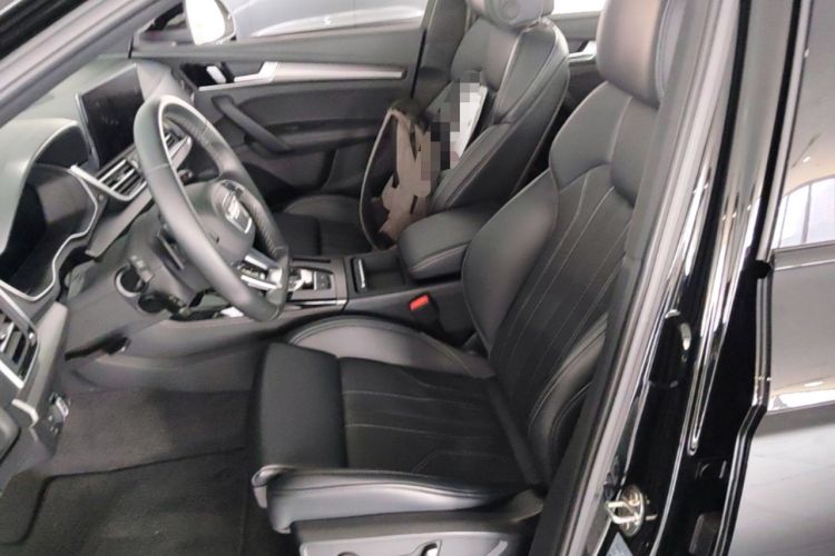 Used Audi Q5L 2025 40 TFSI Luxury Dynamic Edition Left Front Seat