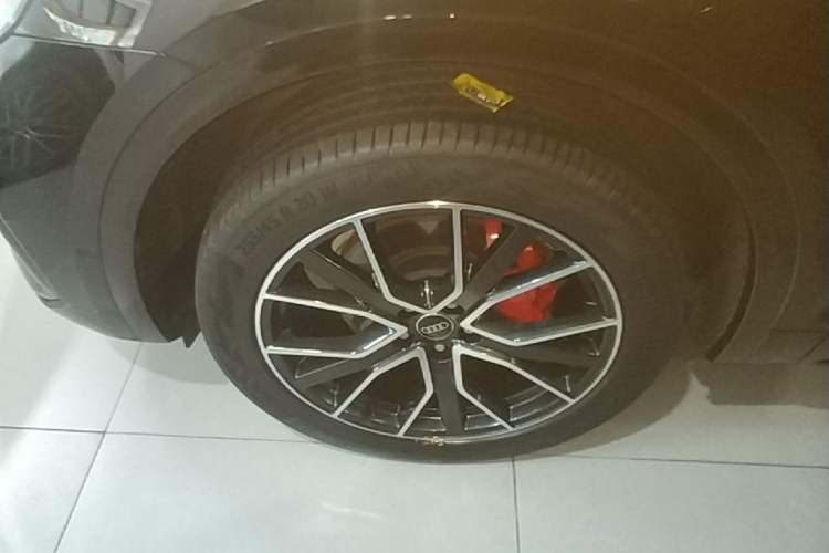Used Audi Q5L 2025 45 TFSI Luxury Dynamic Edition Left Front Wheel Hub