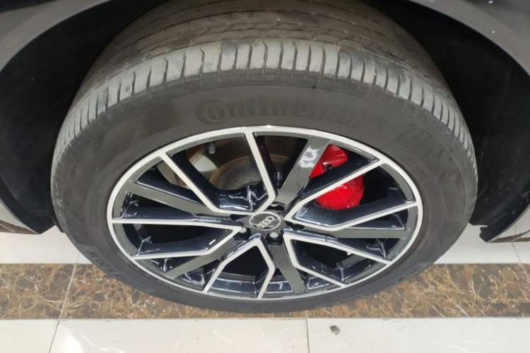 Used Audi Q5L 2025 45 TFSI Luxury Dynamic Edition Left Front Wheel Hub