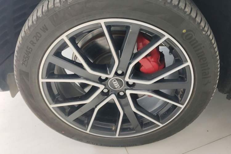 Used Audi Q5L 2025 quattro 45th Anniversary Edition 45 TFSI Prestige Dynamic Model Left Front Wheel Hub