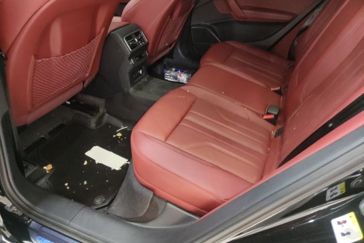 Used Audi Q5L 2025 quattro 45th Anniversary Edition 45 TFSI Luxury Dynamic Model Left Rear Seat