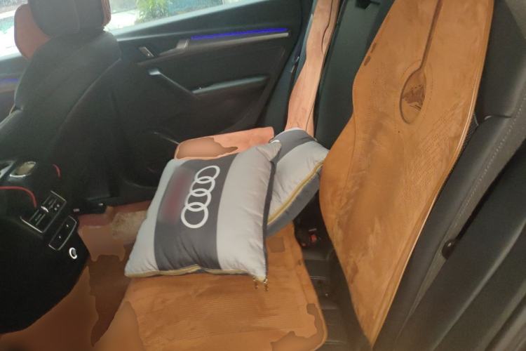 Used Audi Q5L 2025 40 TFSI Luxury Dynamic Edition Left Rear Seat