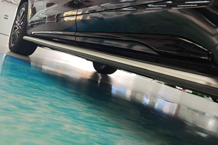 Used Audi Q5L 2025 45 TFSI Prestige Dynamic Edition Left Side Sill