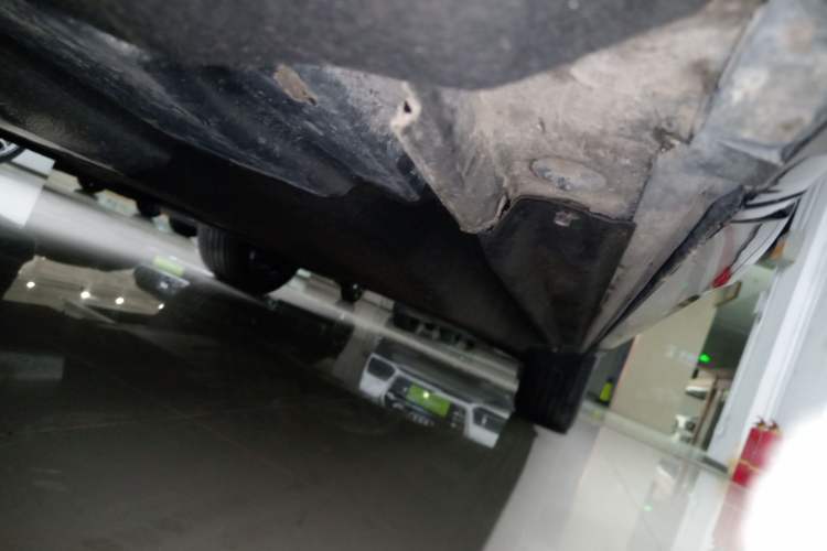 Used Audi Q5L 2025 quattro 45th Anniversary Edition 45 TFSI Luxury Dynamic Model Left Side Sill