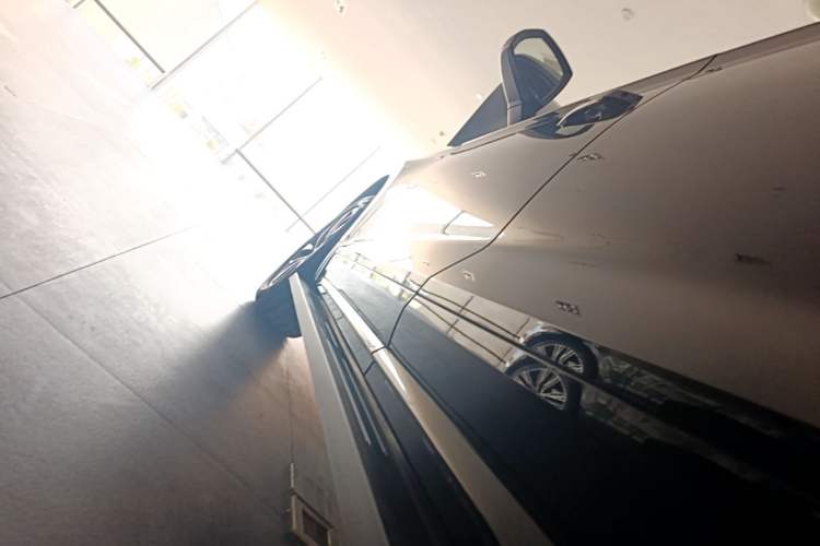 Used Audi Q5L 2025 40 TFSI Luxury Dynamic Edition Left Side Sill