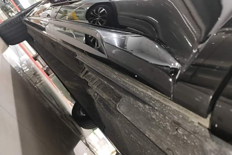 Used Audi Q5L 2025 40 TFSI Luxury Dynamic Edition Left Side Sill