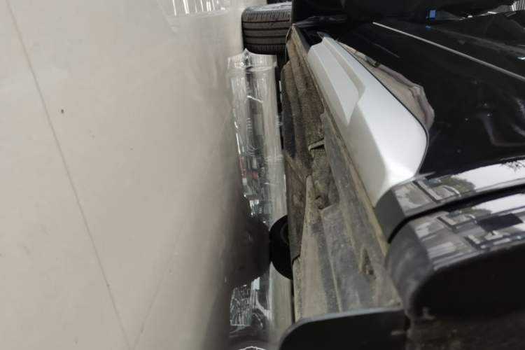 Used Audi Q5L 2025 quattro 45th Anniversary Edition 40 TFSI Sporty and Dynamic Model Left Side Sill