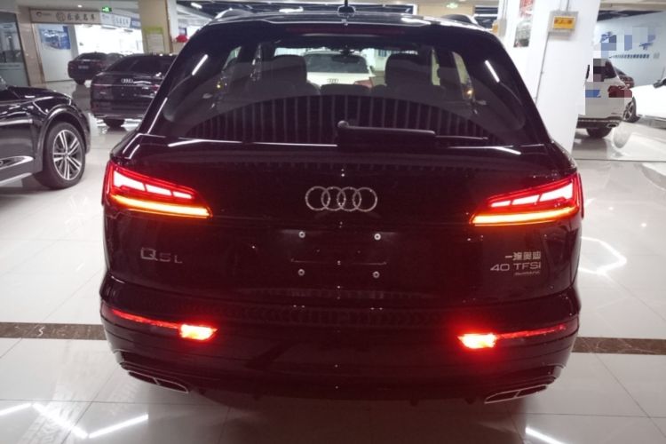 Used Audi Q5L 2025 40 TFSI Luxury Dynamic Edition Rear