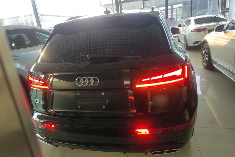 Used Audi Q5L 2025 quattro 45th Anniversary Edition 45 TFSI Luxury Dynamic Model Rear