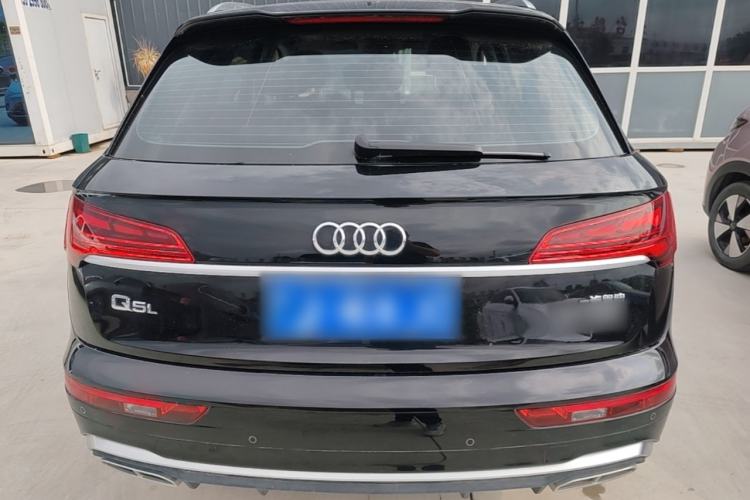 Used Audi Q5L 2025 40 TFSI Fashionable and Dynamic Edition Rear