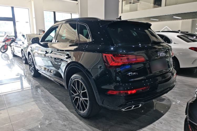 Used Audi Q5L 2025 quattro 45th Anniversary Edition 45 TFSI Luxury Dynamic Model Rear Left 45 Deg